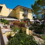 Ai Pini Hotel