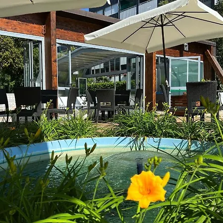 Ai Pini Hotel 3*