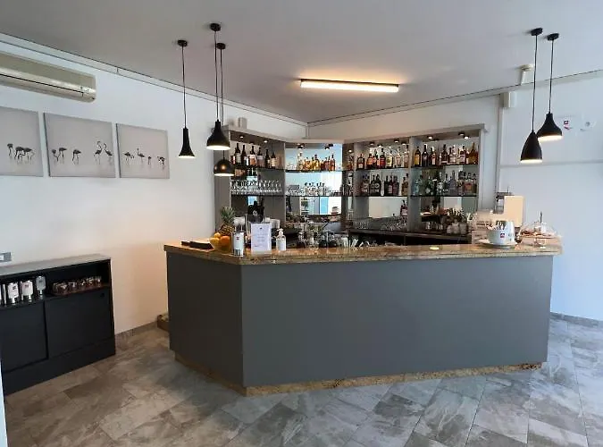 Отель Ai Pini 3*