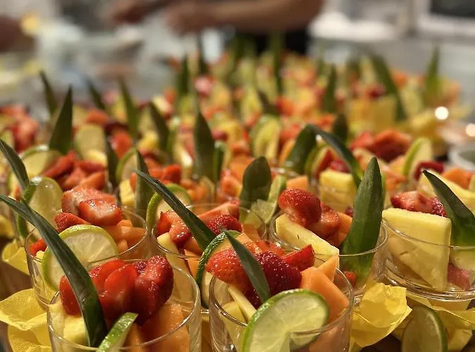 Отель Ai Pini Градо